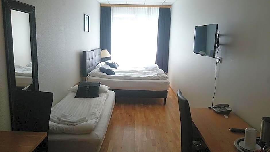 101 Guesthouse Hotel