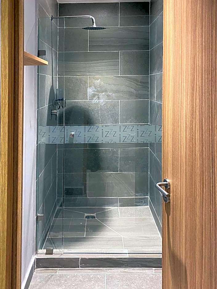 izZzleep WTC Mexico (world trade center Mexico)