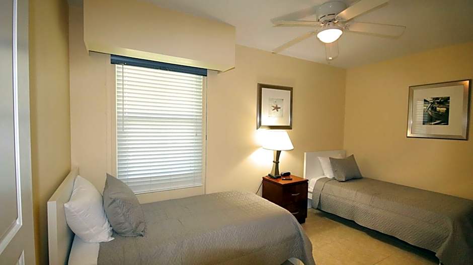 John's Pass Hotel - Fully Remote Check In