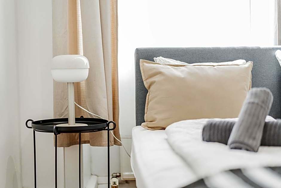 Nice Central City Room