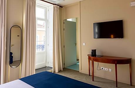 Deluxe Double Room with Balcony and Sea View