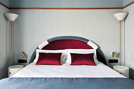 Executive Triple Room with King Bed and Sofa Bed