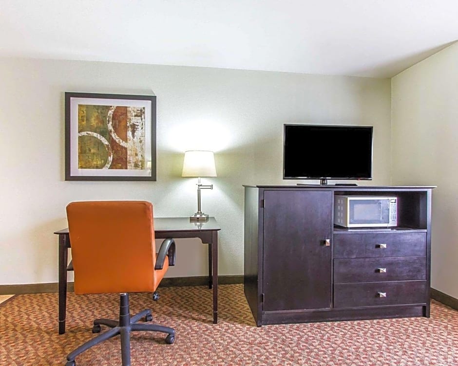Quality Inn Pontiac
