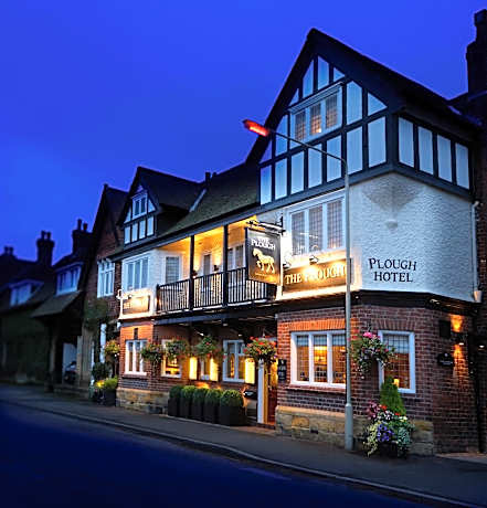 The Plough Inn & Cottages