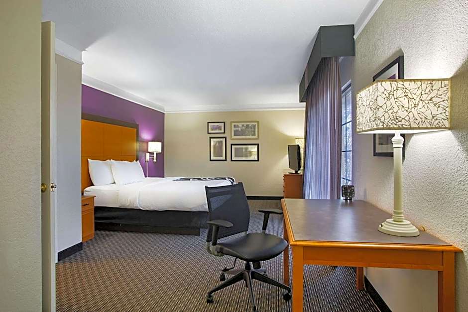 La Quinta Inn & Suites by Wyndham San Marcos