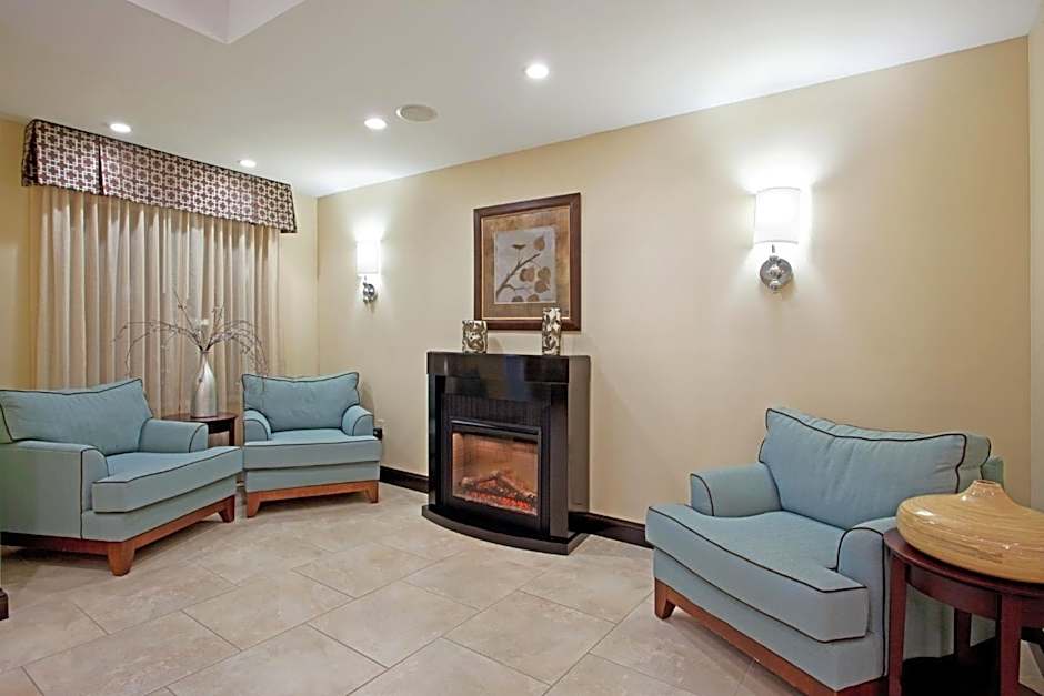 Holiday Inn Express and Suites Meriden By IHG