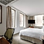 CLUB QUARTERS HOTEL, CENTRAL LOOP