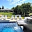 883 suite 102 Bromont Vieux Village 2cac , foyer