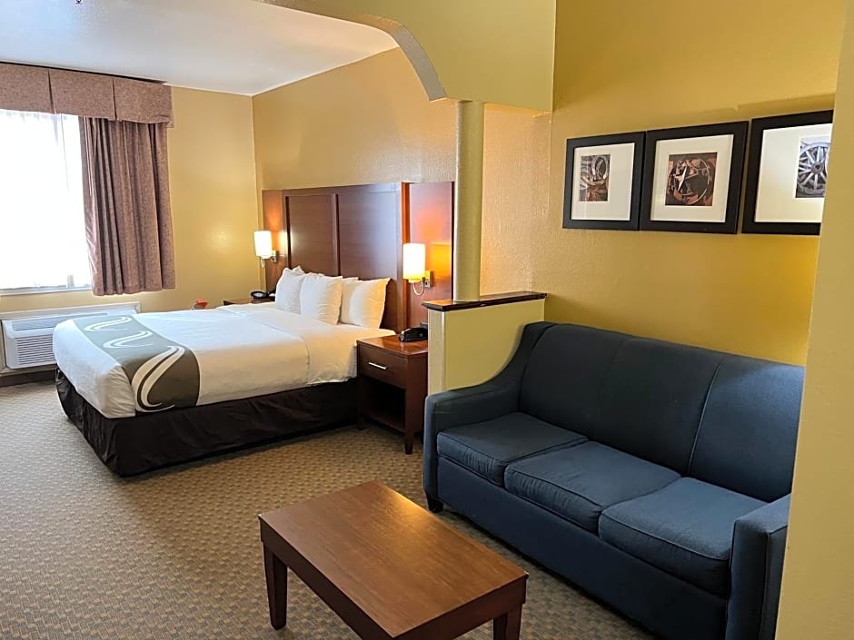 Quality Suites Midland