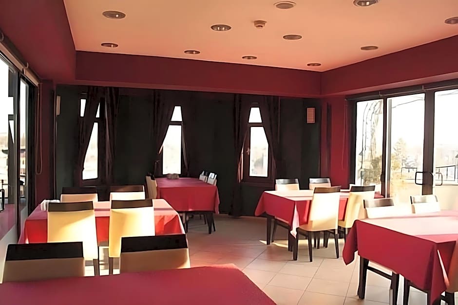 Rumi Hotel