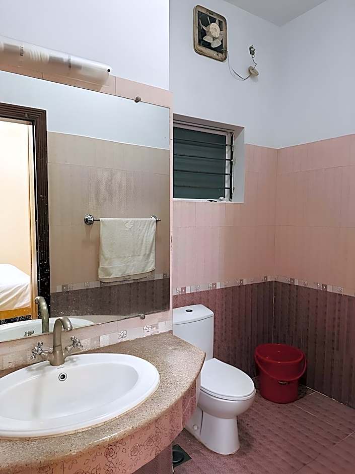 Home Inn Guest House – Islamabad, OH