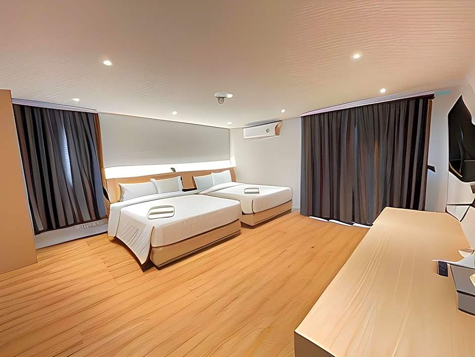 V1  Boutique Hotel