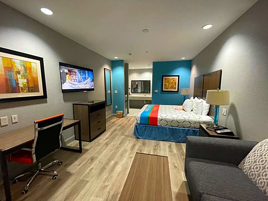 Haven Inn & Suites Downtown Houston.