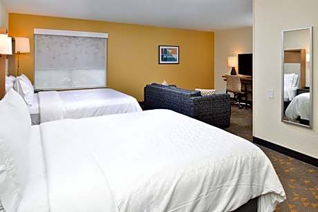 Queen Suite with Sofa Bed