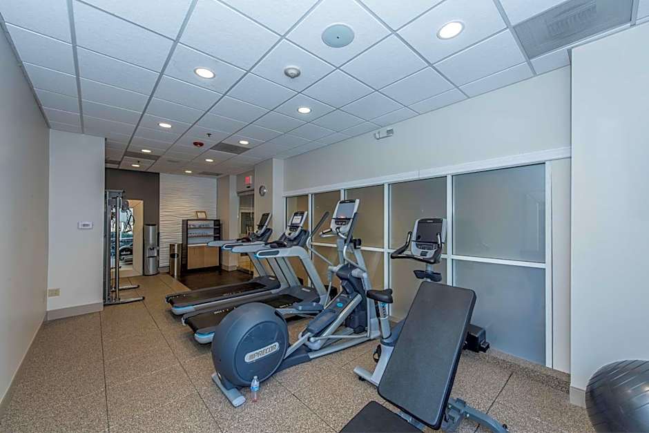 DoubleTree by Hilton North Charleston - Convention Center