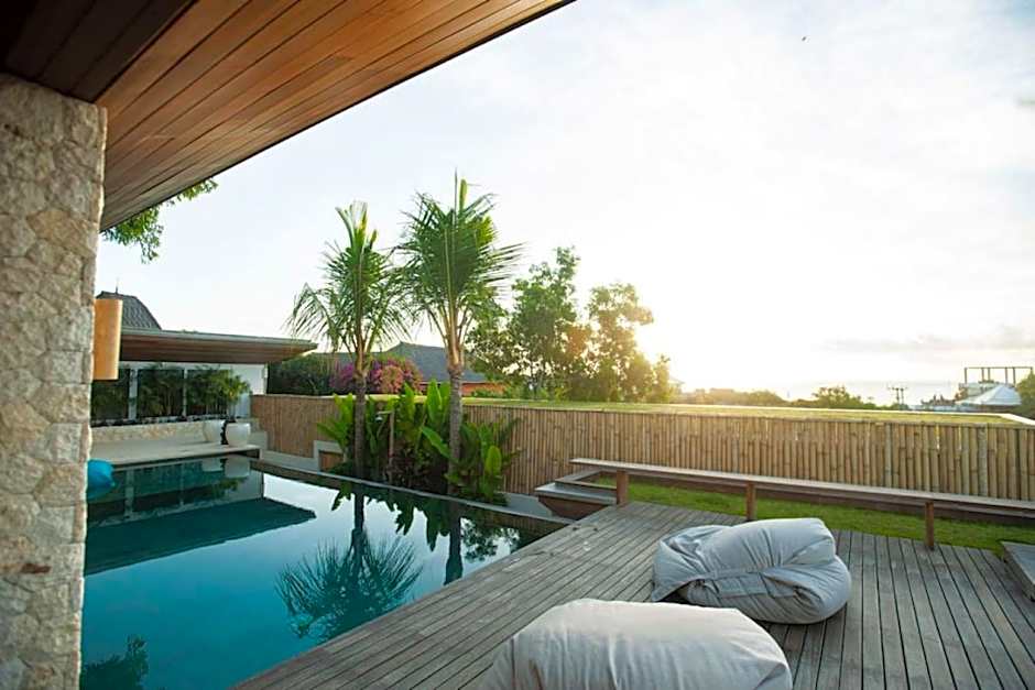 Ocean Sunset view villas Uluwatu