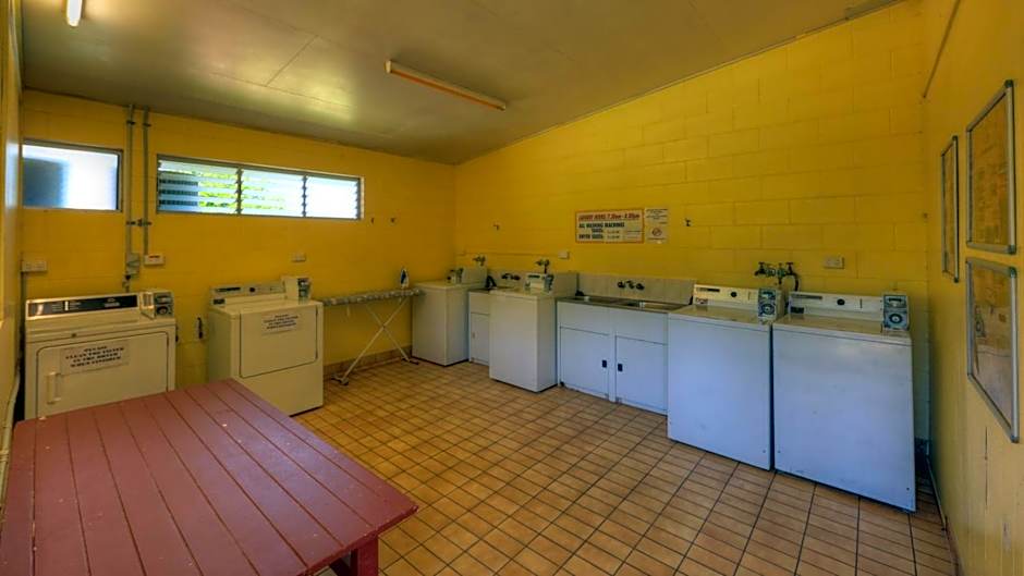 Flying Fish Point Tourist Park