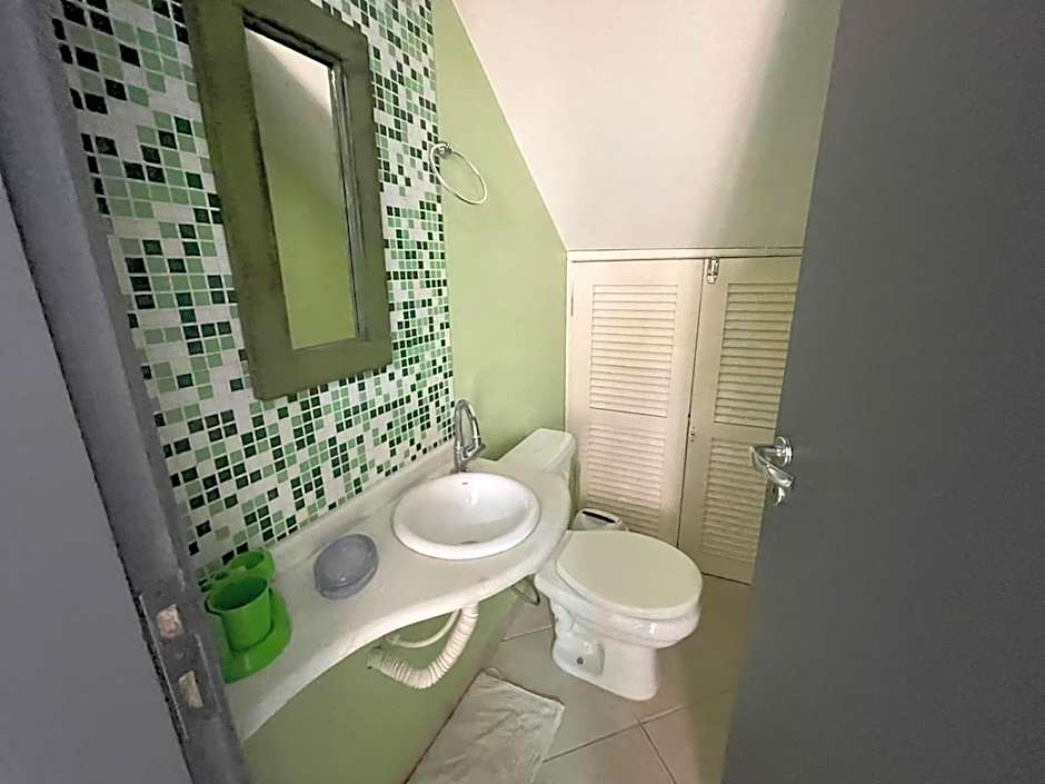 cód 11 - Excelente casa localizada á 180m do mar!