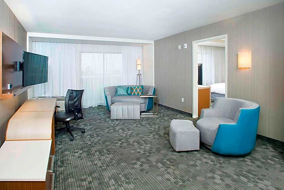 Courtyard by Marriott Redwood City