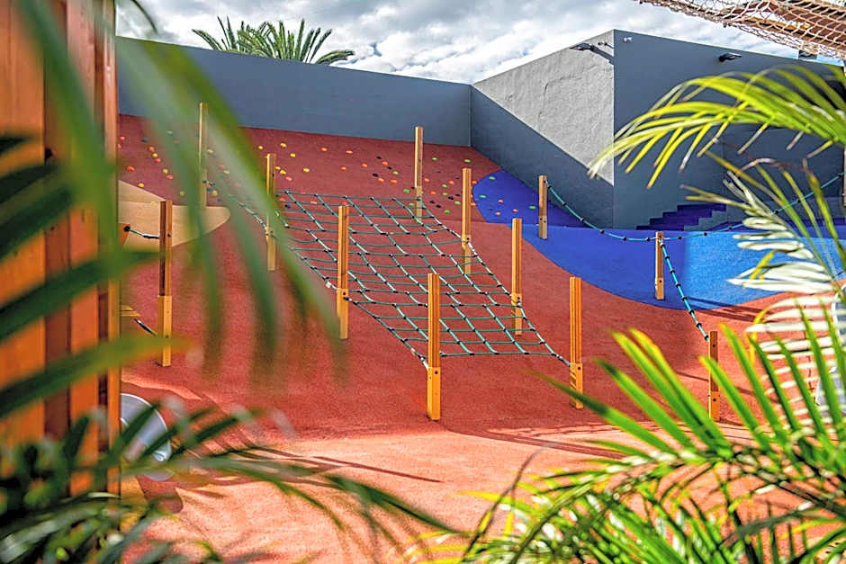 Adrián Hoteles Roca Nivaria