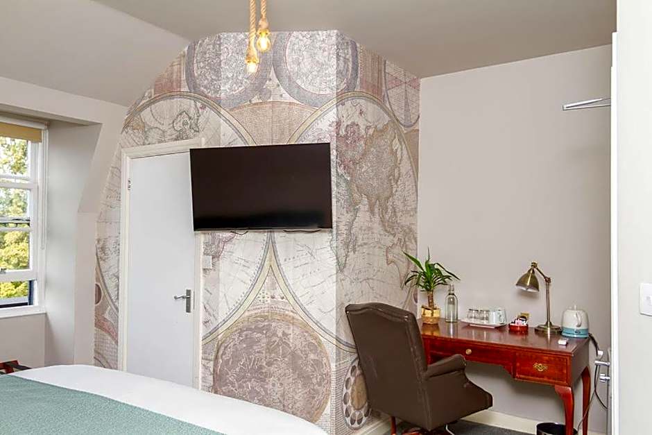 The Captain Cook Inn