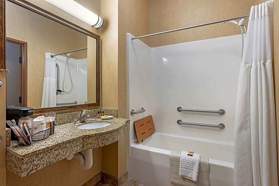 Best Western Plus Capital Inn