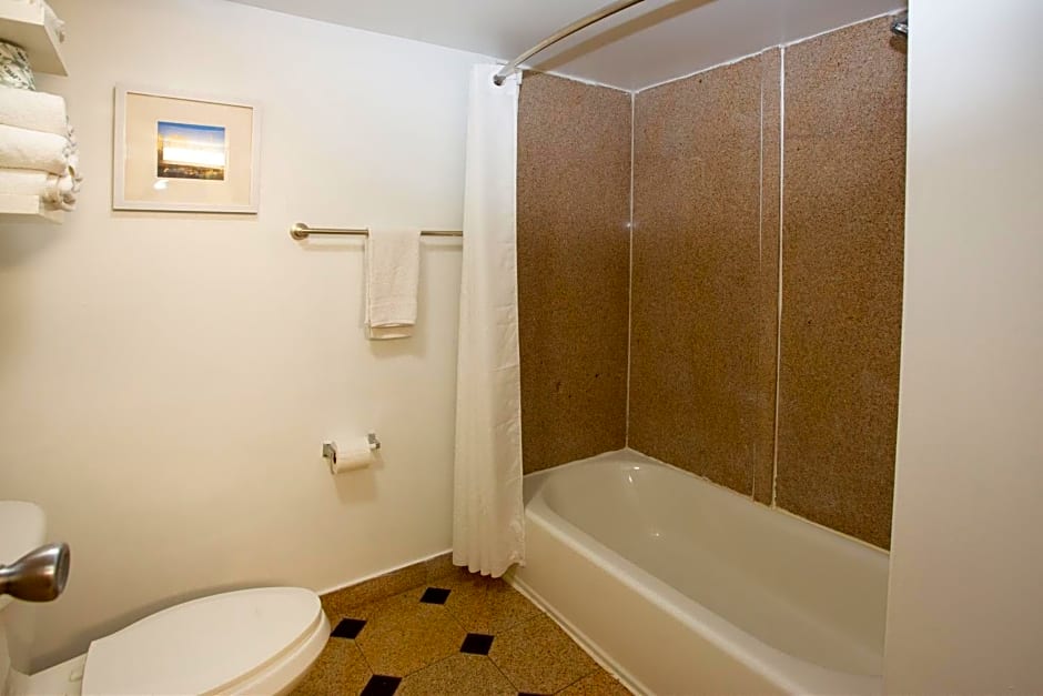Aqua Vista Resort Hotel