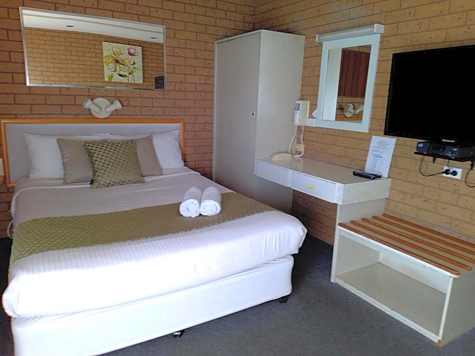 Country Home Motor Inn