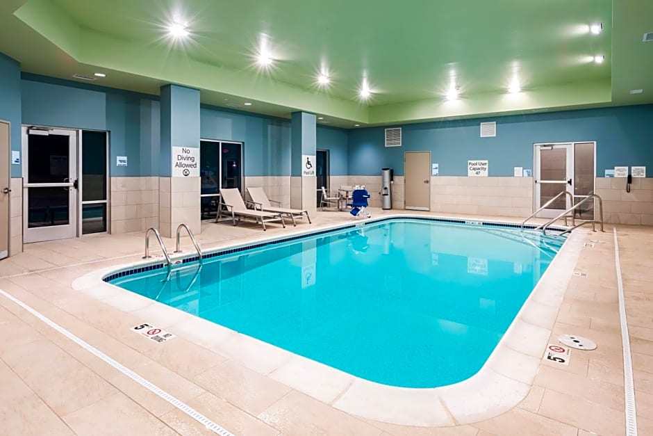 Holiday Inn Express and Suites St Louis-Chesterfield By IHG