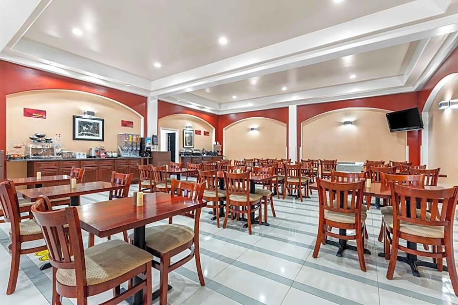 Best Western Plus Yosemite Way Station Motel