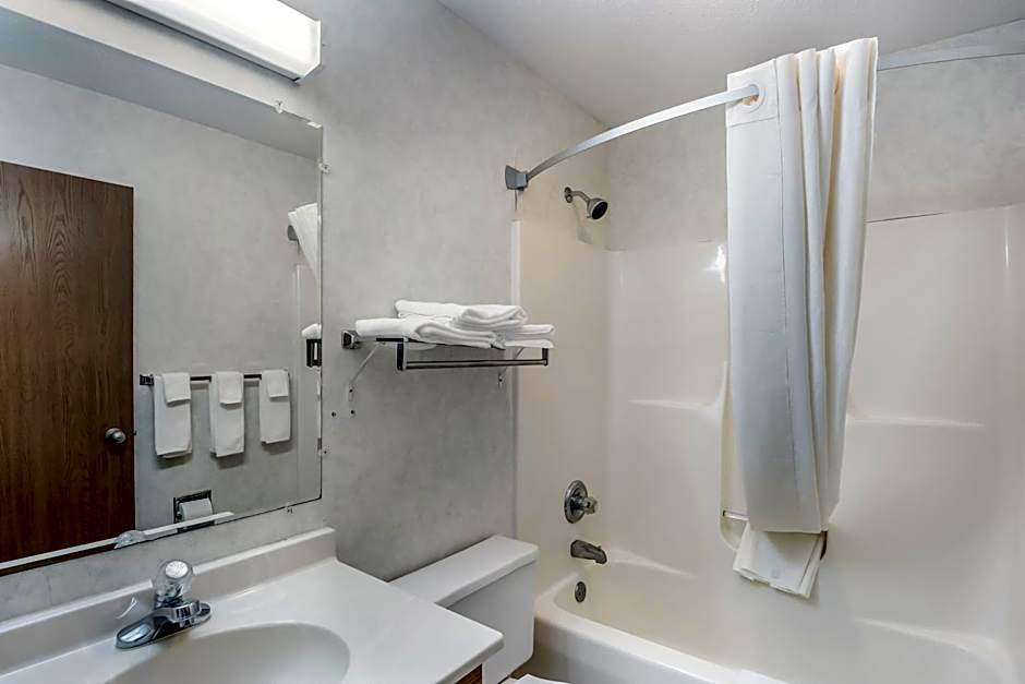 Americas Best Value Inn Wenona