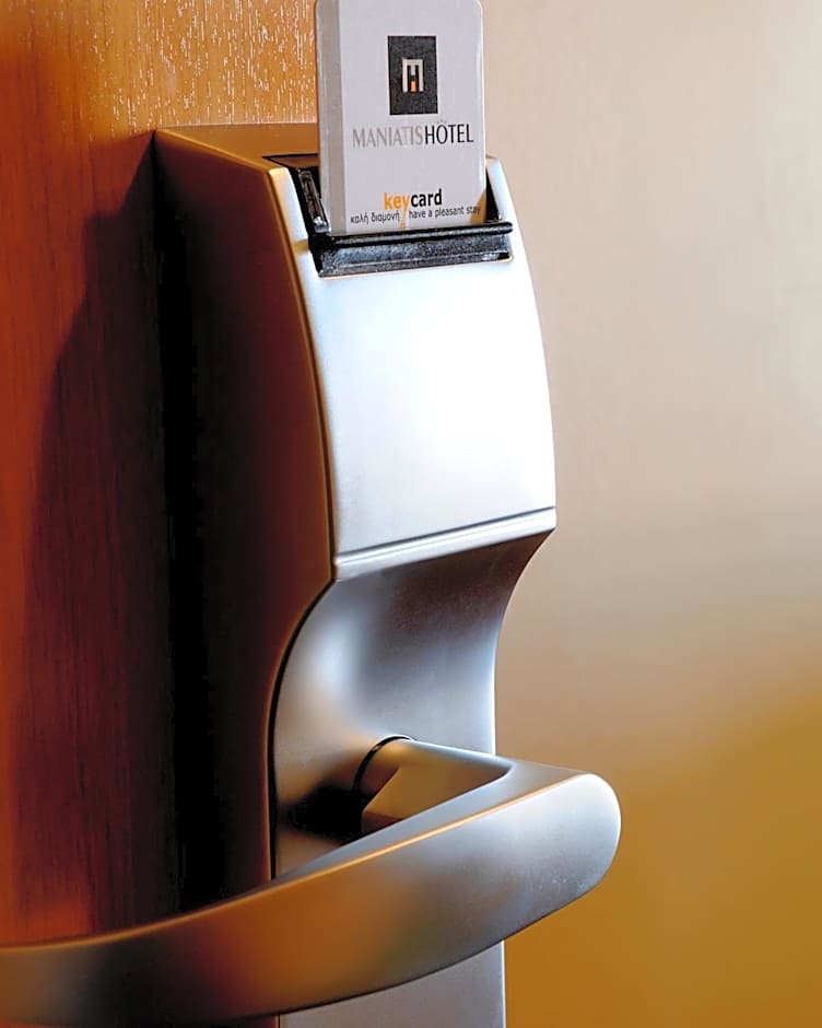 Maniatis Hotel