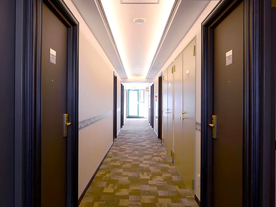 Toyoko Inn Kanazawa-Eki Higashi-Guchi