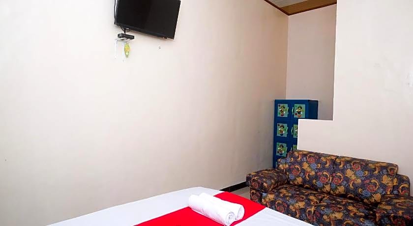 RedDoorz Syariah near Exit Toll Palur