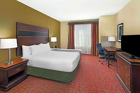 1 King Bed One-Bedroom Presidential Suite City View Non-Smoking