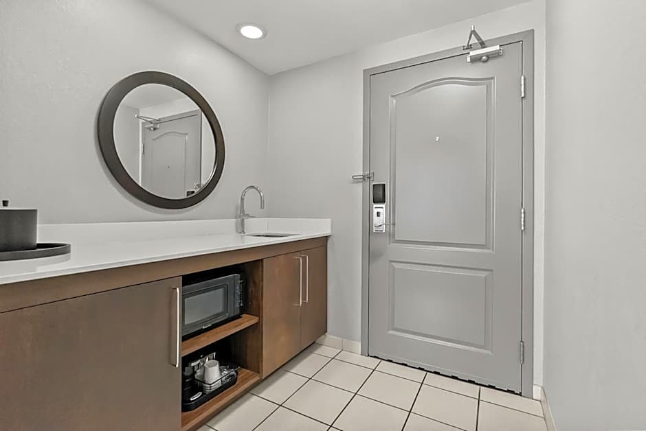 Hampton Inn & Suites Peru