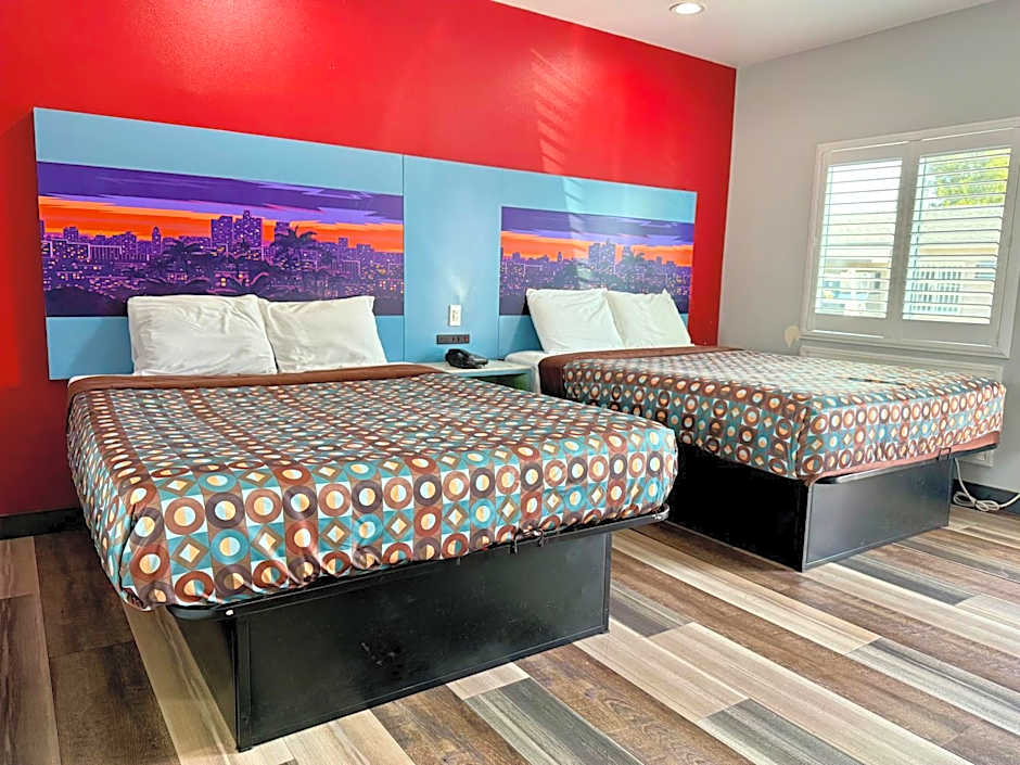 La Casa Motel, Burbank Airport