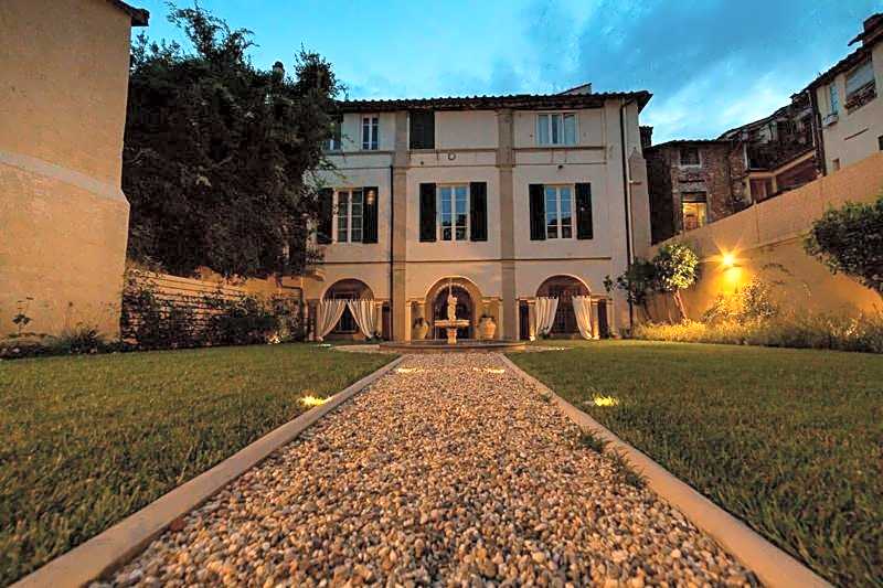 LUCUS Exclusive B&B