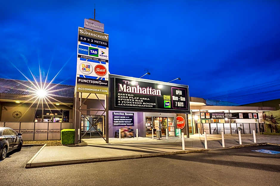 Nightcap at Manhattan Hotel