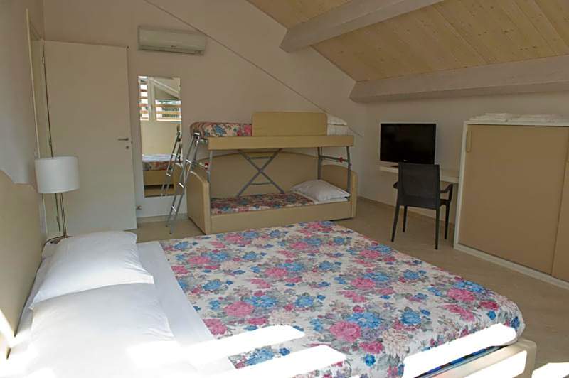 Camera & Caffè Cenni