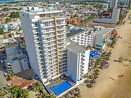 Pacific Palace Beach Tower Hotel