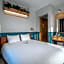 Urla 1867 Hotel