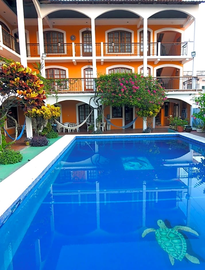 Don Luis Hostal - Sucursal Galeana - Tecolutla