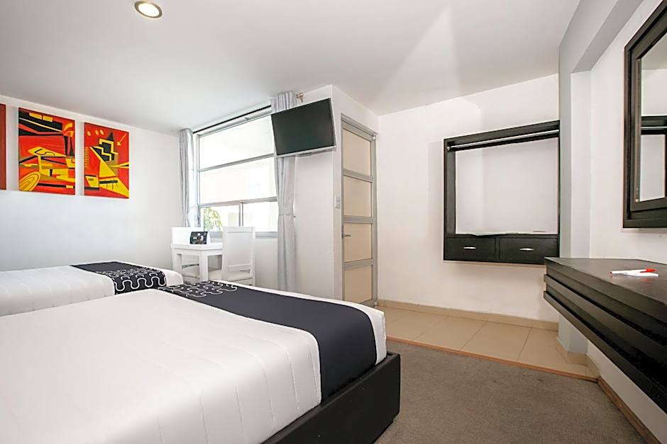 Hotel Euro Confort,Pachuca