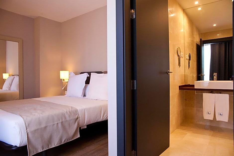 May Ramblas Hotel