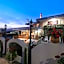 Atrium Inn