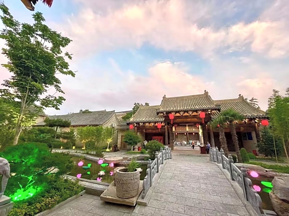 Immersing Hotel Hebi Jun County Ancient City