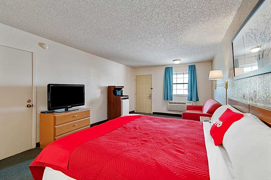 OYO Hotel Junction TX I-10