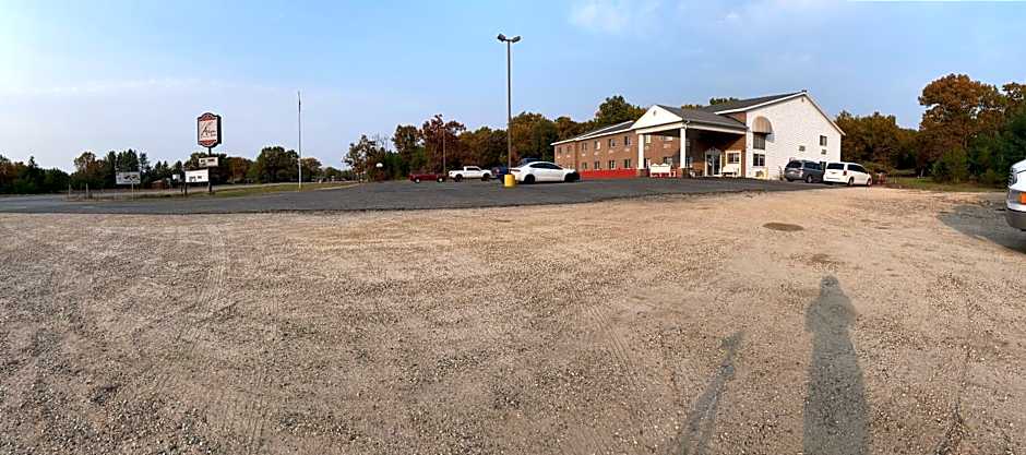 Adams Inn and Suites