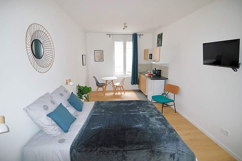 Studios Lsquare Residence AFPA